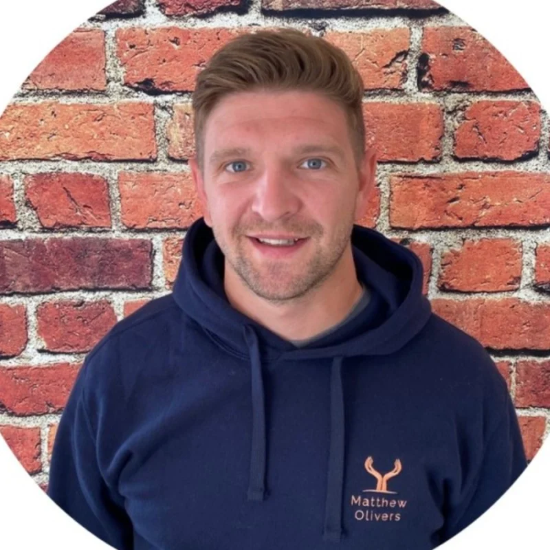Matthew Olivers headshot